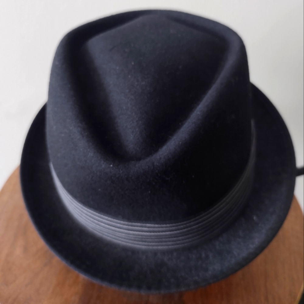 La Scala felt hat